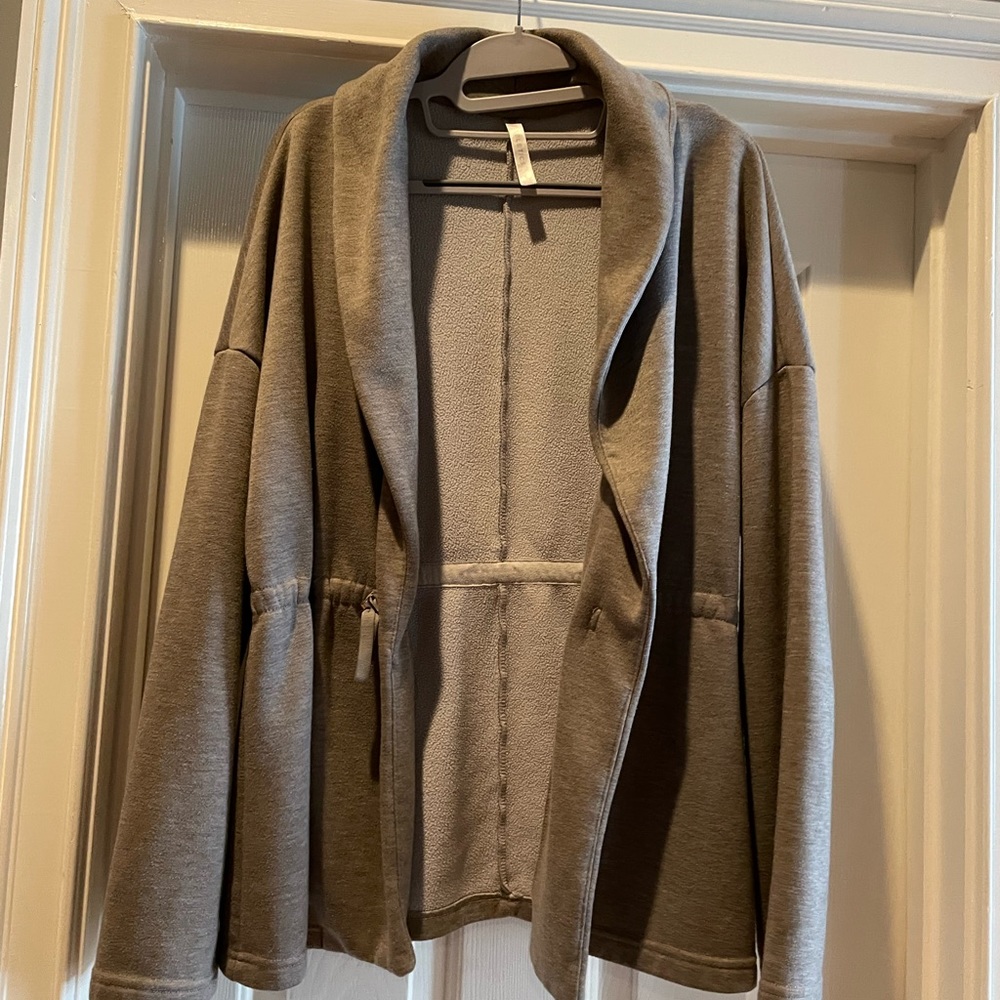 GUC L Grey Fabletics Jacket